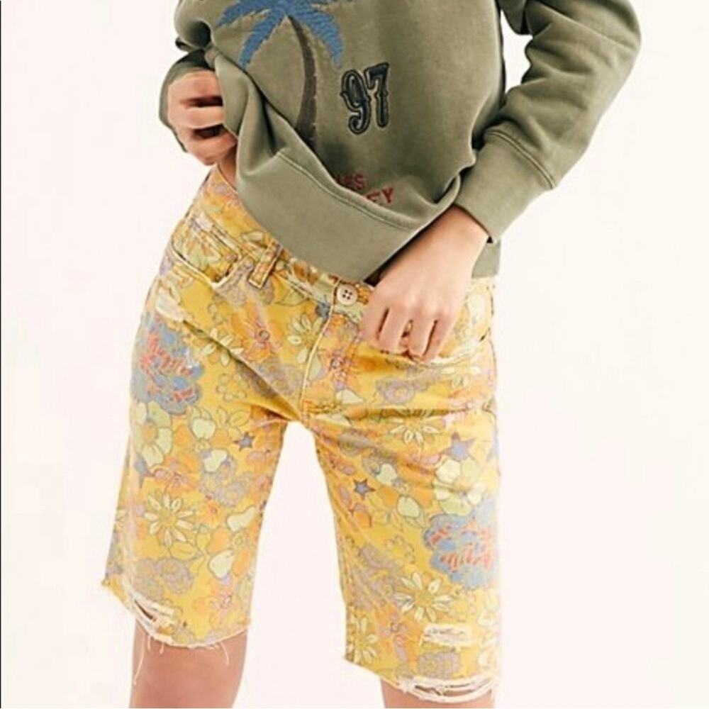We the Free Alani Printed Ripped Bermuda Shorts - size 25